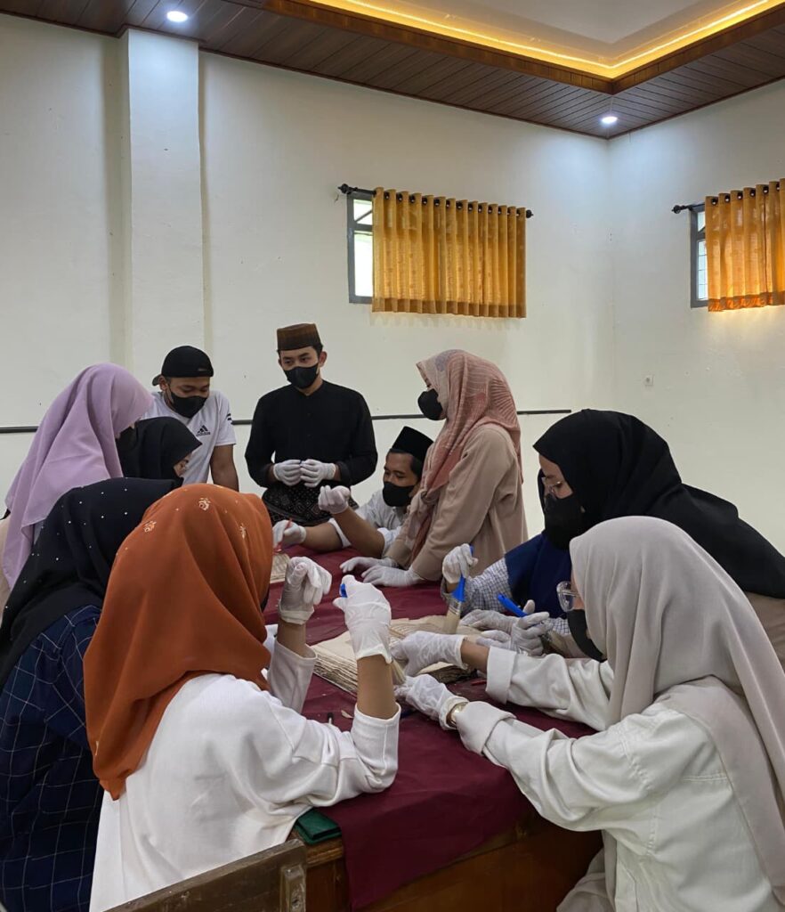 Mahasiswa Ilmu Tasawuf (IT) Dan Ilmu Al-Qur’an dan Tafsir Selamatkan Tiga Mushaf Al-Qur’an Kuno dari Magelang dan Semarang